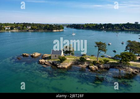 Francia, Morbihan, Golfo di Morbihan, Séné, la cappella dell'isola di Boëdic (vista aerea) Foto Stock