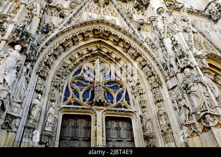 Francia, Somme, Abbeville, chiesa di Saint Vulfran, portale Foto Stock