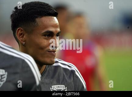 WASHINGTON, DC, USA - 07 GIUGNO 2022: Andy Najar (14) difensore Unito della DC prima di una partita della Capital Cup tra D.C United (USA) e Xelaju (Gua) il 07 2022 Giugno, presso l'Audi Field, a Washington, DC. (Foto di Tony Quinn-Alamy Live News) Foto Stock