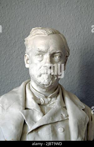 Francia, Giura, Dole, casa natale di Louis Pasteur, museo, busto Foto Stock