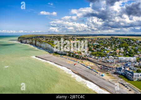 Francia, Senna Marittima, Cote d'Albatre, Criel-sur-Mer (vista aerea) Foto Stock