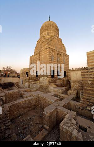 Egitto, Cairo, Cairo islamico, città vecchia dichiarata Patrimonio dell'Umanità dall'UNESCO, città dei morti, complesso Tarabay al Sharif Foto Stock