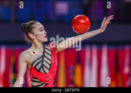 Pesaro, Italia. 05th giugno 2022. Kita Sumire (JPN) durante la Ginnastica ritmica di Ficam Coppa del mondo 2022 Pesaro alla Vitrifrigo Arena di Pesaro. Credit: SOPA Images Limited/Alamy Live News Foto Stock