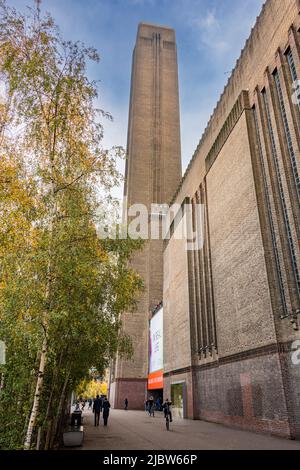 Vista esterna di Tate Modern, Bankside, Londra. Si prega di credito: Phillip Roberts Foto Stock