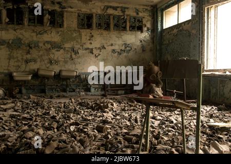 Beni e fabbricati abbandonati nella zona di esclusione di Cernobyl, Ucraina Foto Stock