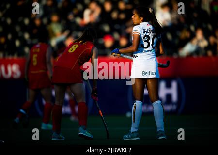 Wilrijk, Anversa. 08 giugno 2022, l'Ambre Ballenghien del Belgio ha ritratto in azione durante una partita di hockey tra le Red Panthers belghe e la Cina nella fase di gruppo (gioco 10 su 16) della competizione femminile FIH Pro League, mercoledì 08 giugno 2022 a Wilrijk, Anversa. BELGA PHOTO LAURIE DIEFFEMBACQ Foto Stock