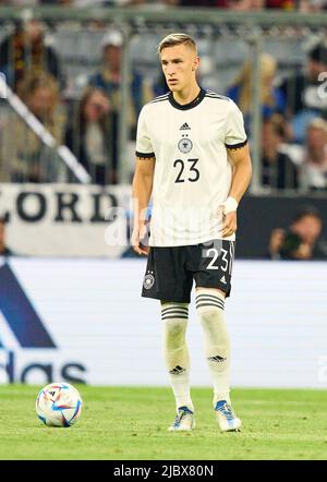 Nico Schlotterbeck, DFB 23 nella UEFA Nations League 2022 partita GERMANIA - INGHILTERRA 1-1 nella stagione 2022/2023 giugno 07, 2022 a Monaco di Baviera, Germania. © Peter Schatz / Alamy Live News Foto Stock