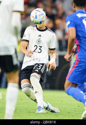 Nico Schlotterbeck, DFB 23 nella UEFA Nations League 2022 partita GERMANIA - INGHILTERRA 1-1 nella stagione 2022/2023 giugno 07, 2022 a Monaco di Baviera, Germania. © Peter Schatz / Alamy Live News Foto Stock