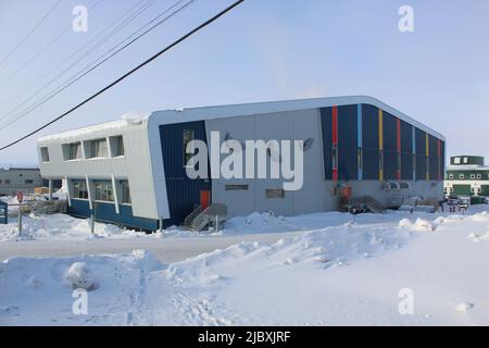 Centro sportivo e ricreativo a Iqaluit, Nunavut, Canada Foto Stock