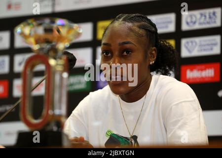 Roma, Italia. 08th giugno 2022. Elaine Thompson (JAM) durante la conferenza stampa del Gala d'oro della Wanda Diamond League Pietro Mennea allo Stadio Olimpico di Roma il 8 2022 giugno. (Foto di Giuseppe fama/Pacific Press) Credit: Pacific Press Media Production Corp./Alamy Live News Foto Stock