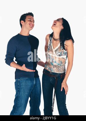 I giovani ispanici giovane ridendo Foto Stock