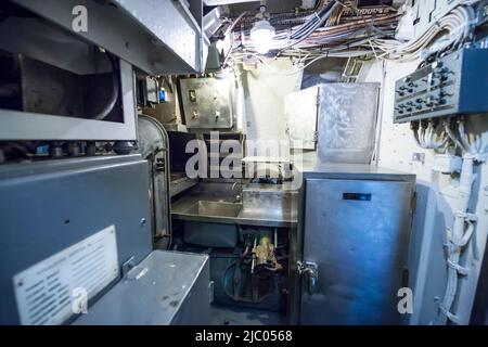 All'interno di una cucina sottomarina a Milano. Foto Stock