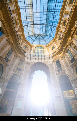 Galleria Vittorio Emanuele ll a Milano. Foto Stock