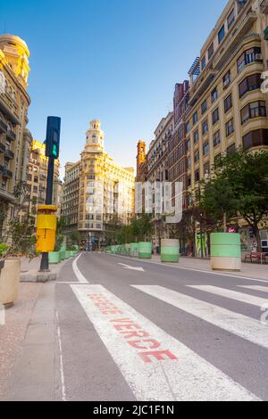 Architettura di Plaza de Ayuntamiento alla luce del mattino - Valencia, Spagna Foto Stock