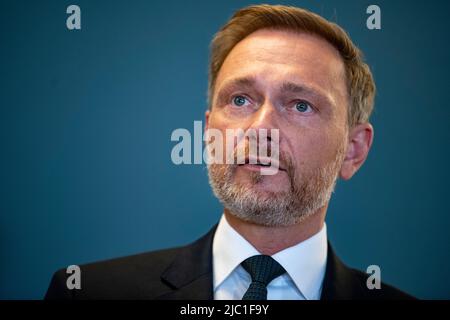 Berlino, Germania. 07th giugno 2022. Il ministro federale delle finanze Lindner rifiuta l'uscita graduale del motore a combustione. Credit: Fabian Sommer/dpa/Archivbild/dpa/Alamy Live News Foto Stock