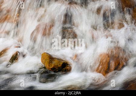 Haltern, Renania settentrionale-Vestfalia, Germania - corso d'acqua. Protezione contro le alluvioni sul fiume Lippe. L'acqua freatica della terra viene scaricata nel Lipp Foto Stock