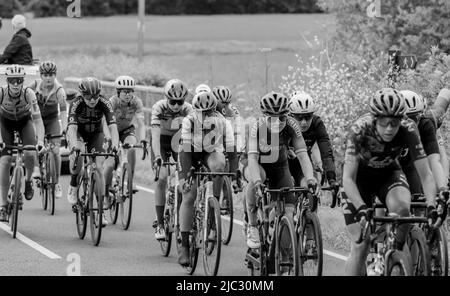 Il tour ciclabile femminile nel regno unito 2022, tappa 4 tra Wrexham e Welshpool Wales. Immagini catturate vicino a Montgomery Nr Welshpool. Foto Stock