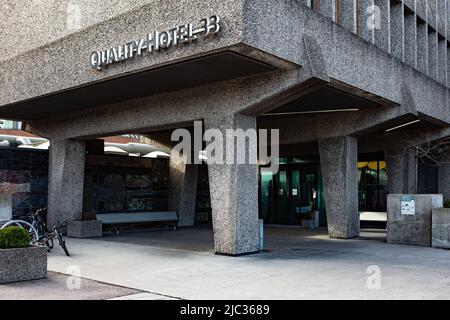 Il famoso architetto norvegese Erling Viksjø ha progettato questo edificio a Økern, Oslo, come sede principale di Standard Telefon og Kabelfabrikk. Foto Stock