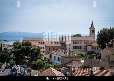 L'Estaque, Marsiglia, Francia, maggio 2022, vista della città sul Mar Mediterraneo Foto Stock