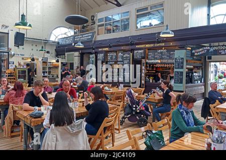 All'interno del mercato storico di Altrincham, Greenwood Street, Altrincham, Manchester, Inghilterra, REGNO UNITO, WA14 1SA Foto Stock