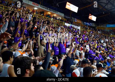 Franca, Brasile. 09th giugno 2022. SP - Franca - 06/09/2022 - NBB 2022, FRANCA X FLAMENGO - Franca tifosi durante una partita contro Flamengo per la finale NBB 2022 a Pedrocao Foto: Thiago Calil/AGIF/Sipa USA Credit: Sipa USA/Alamy Live News Foto Stock