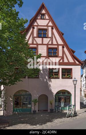 Storica casa a graticcio, ex bagno, ristrutturazione totale da parte dell'Altstadtfreunde Nuernberg, Irrerstrassse 1, Norimberga, Medio Franconia Foto Stock