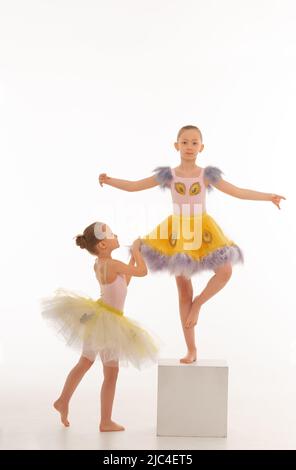 Ballerina ragazze in tutus Foto Stock