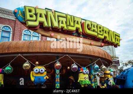 Minions World luminoso e colorato negli Universal Studio Japan Foto Stock