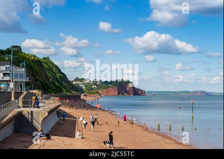 Teignmouth Seafront in una giornata di sole, Devon, Inghilterra Foto Stock
