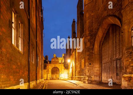 Serata a Trinity Lane a Cambridge, Inghilterra. Foto Stock