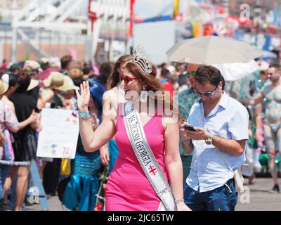 2019 edizione della Coney Island Mermaid Parade. Foto Stock