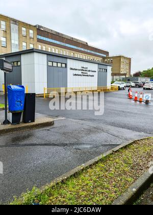 LETTERKENNY, CONTEA DI DONEGAL, IRLANDA - GIUGNO 09 2022 : il Letterkenny University Hospital è uno dei più trafficati del paese. Foto Stock
