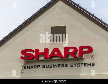 BILTMORE VILLAGGIO ad ASHEVILLE, NC, USA-5 GIUGNO 2022: Sharp Business Systems, primo piano di segno soltanto. Foto Stock