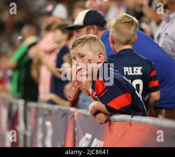 Austin, Texas, Stati Uniti. 10th giugno 2022. Un giovane fan degli Stati Uniti durante una partita della CONCACAF Nations League il 10 giugno 2022 ad Austin, Texas. (Credit Image: © Scott Coleman/ZUMA Press Wire) Credit: ZUMA Press, Inc./Alamy Live News Foto Stock