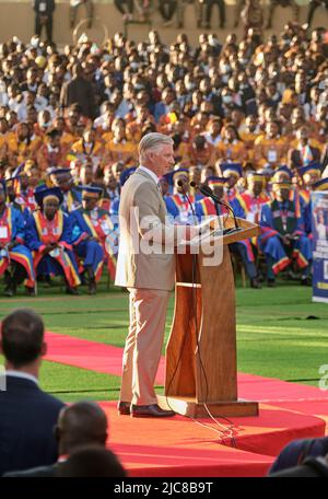 Repubblica Democratica del Congo. 10th giugno 2022. RDC Congo seconda giornata Lady Denise Nyakeru, RDC Congo Presidente Felix Tshisekedi, Regina Mathilde del Belgio e Re Philippe - Filip del Belgio - discorso del re Philippe all'università di Lubumbashi - durante una visita ufficiale della coppia reale belga nella Repubblica Democratica del Congo, 10 del giugno 2022, a Kinshasa. Il Re e la Regina Belga visiteranno Kinshasa, Lubumbashi e Bukavu dal 7th giugno al 13th giugno. Photo by Olivier Polet/ABACAPRESS.COM Credit: Abaca Press/Alamy Live News Foto Stock