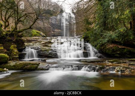 Cascata di Suuctu (Suuctu Selalesi) a Mustafakemalpasa, Bursa, Turchia. Bella cascata nel Parco Naturale di Suutu. Foto Stock