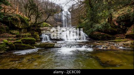 Cascata di Suuctu (Suuctu Selalesi) a Mustafakemalpasa, Bursa, Turchia. Bella cascata nel Parco Naturale di Suutu. Foto Stock