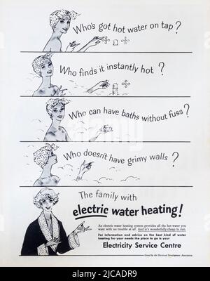 1950s rivista pubblicitaria per il riscaldamento elettrico dell'acqua. Foto Stock