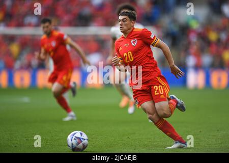 Cardiff, Regno Unito. 11th giugno 2022. DaN James del Galles, in azione durante il gioco Credit: News Images /Alamy Live News Foto Stock