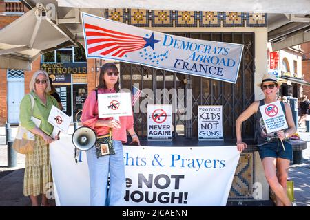 Il Partito democratico si raduna all'estero per onorare le vittime dell'uccisione della Scuola elementare Robb a Uvalde, Texas, il 24 maggio 2022. Francia, Toulouse le 11 Juin 2022. Foto di Patricia Huchot-Boissier/ABACAPRESS.COM Foto Stock