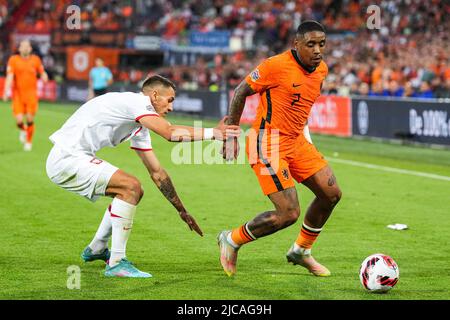 Rotterdam - Steven Bergwijn d'Olanda durante la partita tra Paesi Bassi e Polonia allo Stadion Feijenoord de Kuip il 11 giugno 2022 a Rotterdam, Paesi Bassi. (Da Box a Box Pictures/Yannick Verhoeven) Foto Stock