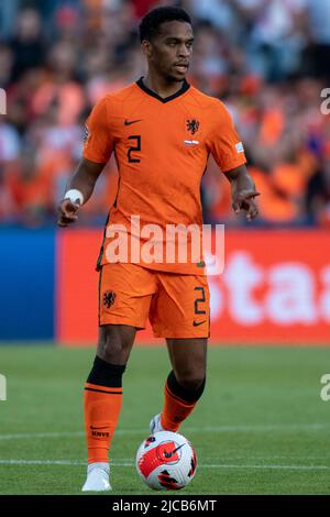 Rotterdam, Paesi Bassi. 12th giugno 2022. Jurrien Timber of Netherlands durante la partita della UEFA Nations League, League A, Group 4 tra Paesi Bassi e Polonia al Feijenoord 'De Kuip' Stadium di Rotterdam, Paesi Bassi il 11 giugno 2022 (Foto di Andrew SURMA/ Credit: Sipa USA/Alamy Live News Foto Stock