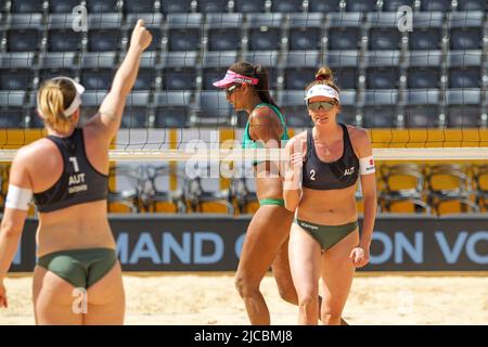 Foro Italico, Roma, Italia, 11 giugno 2022, Schutzenhofer/Plesiutschnig (Austria) esultazione durante i campionati mondiali di Beach volley (day2) - Beac Foto Stock