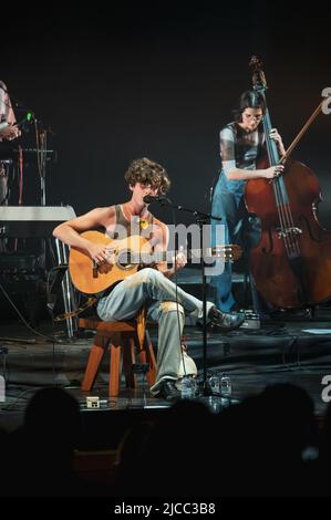 Guitarricadelafuente en su concierto de Zaragoza haciendo un esaurito en la Sala Mozart Foto Stock