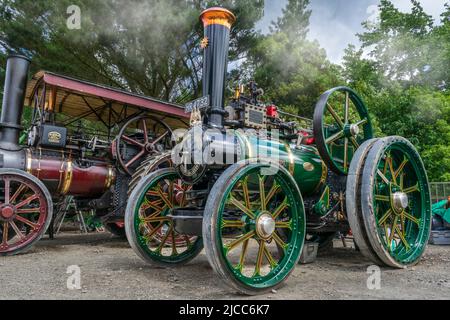 Fowler General Purpose Engine 9698 'Farmers Friend', costruito nel 1903 da John Fowler & Co (Leeds) Limited, apparso al Royal Cornwall Show 2022. Foto Stock