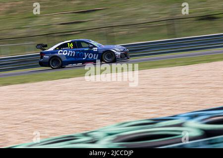 16 MAGNUS Gilles (bel), Comtoyou Team Audi Sport, Audi RS 3 LMS, in azione durante il WTCR - gara d'Ungheria 2022, 3rd round della FIA World Touring Car Cup 2022, sull'Hungaroring dal 10 al 12 giugno a Budapest, Ungheria - Foto Clement Luck / DPPI Foto Stock