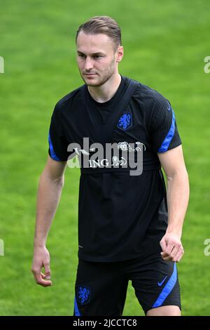 ZEIST - Teun Koopmeiners of Holland durante una sessione di formazione della nazionale olandese al Campus KNVB il 12 giugno 2022 a Zeist, nei Paesi Bassi. La nazionale olandese si sta preparando per la partita della UEFA Nations League contro il Galles. ANP GERRIT VAN COLOGNE Foto Stock