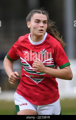 Crosskeys, Regno Unito. 12th giugno 2022. Bryonie King of Wales RL, durante la partita a Crosskeys, Regno Unito, il 6/12/2022. (Foto di Mike Jones/News Images/Sipa USA) Credit: Sipa USA/Alamy Live News Foto Stock