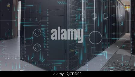 Immagine della scheda a circuito stampato e dell'elaborazione dei dati su server di computer Foto Stock