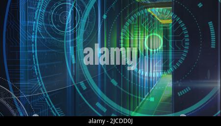 Immagine della scansione dell'ambito e dell'elaborazione dei dati sui server di computer Foto Stock